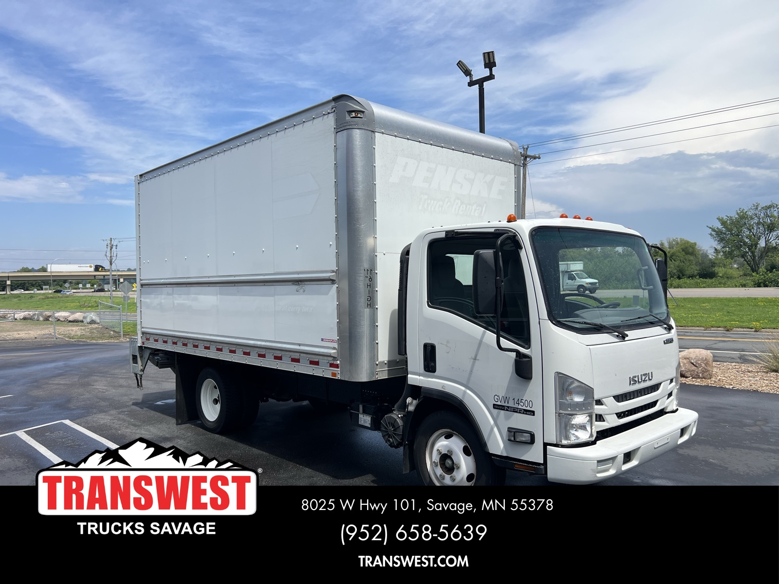 2020 Isuzu NPR photo 2