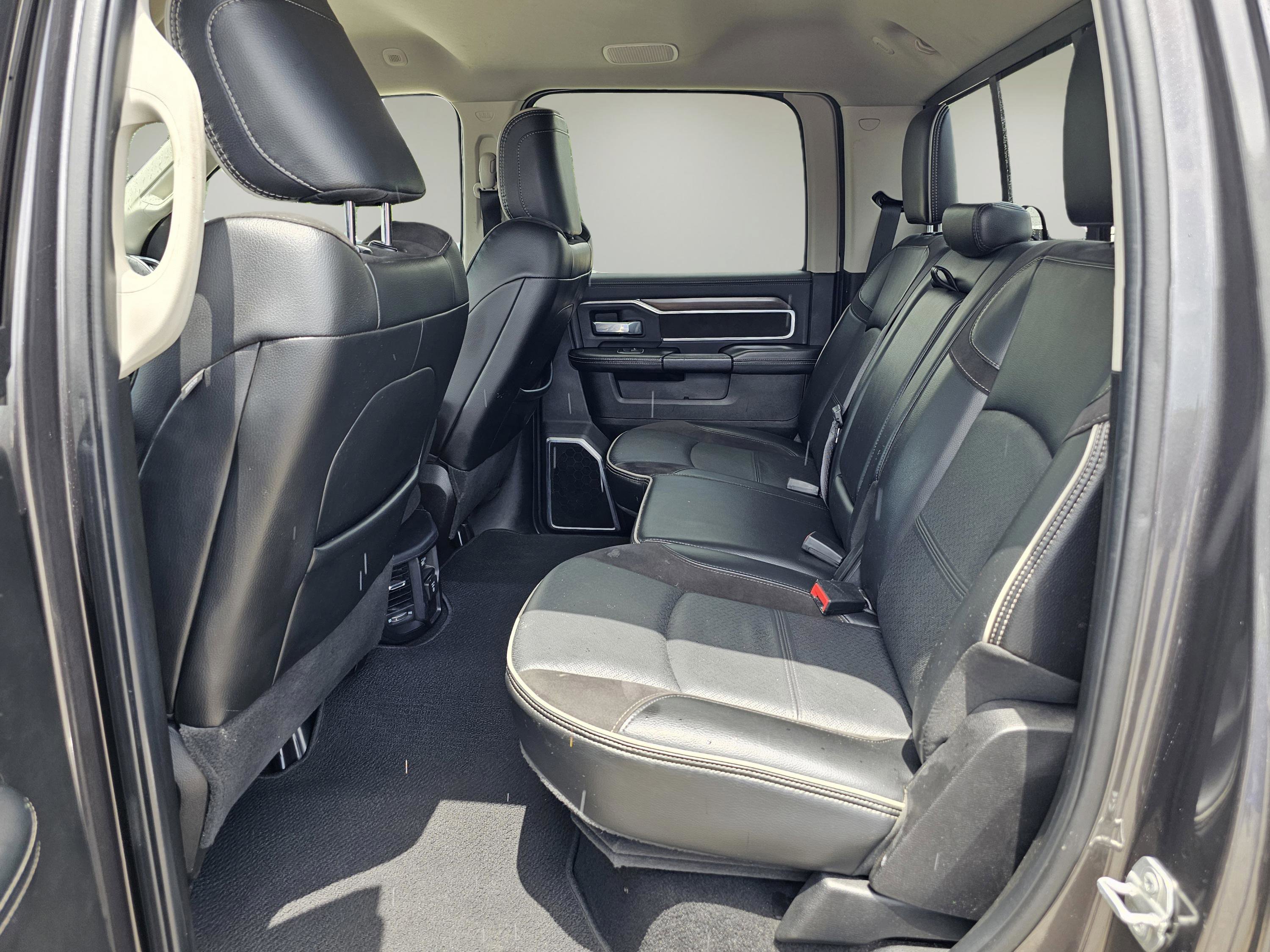 2024 Ram 2500 Laramie photo 25