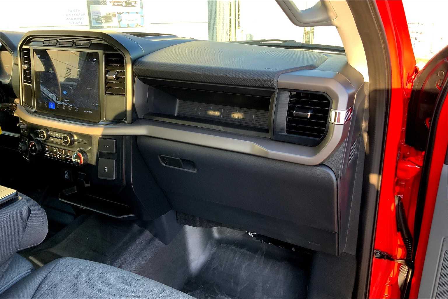 2024 Ford F-150 XL photo 17