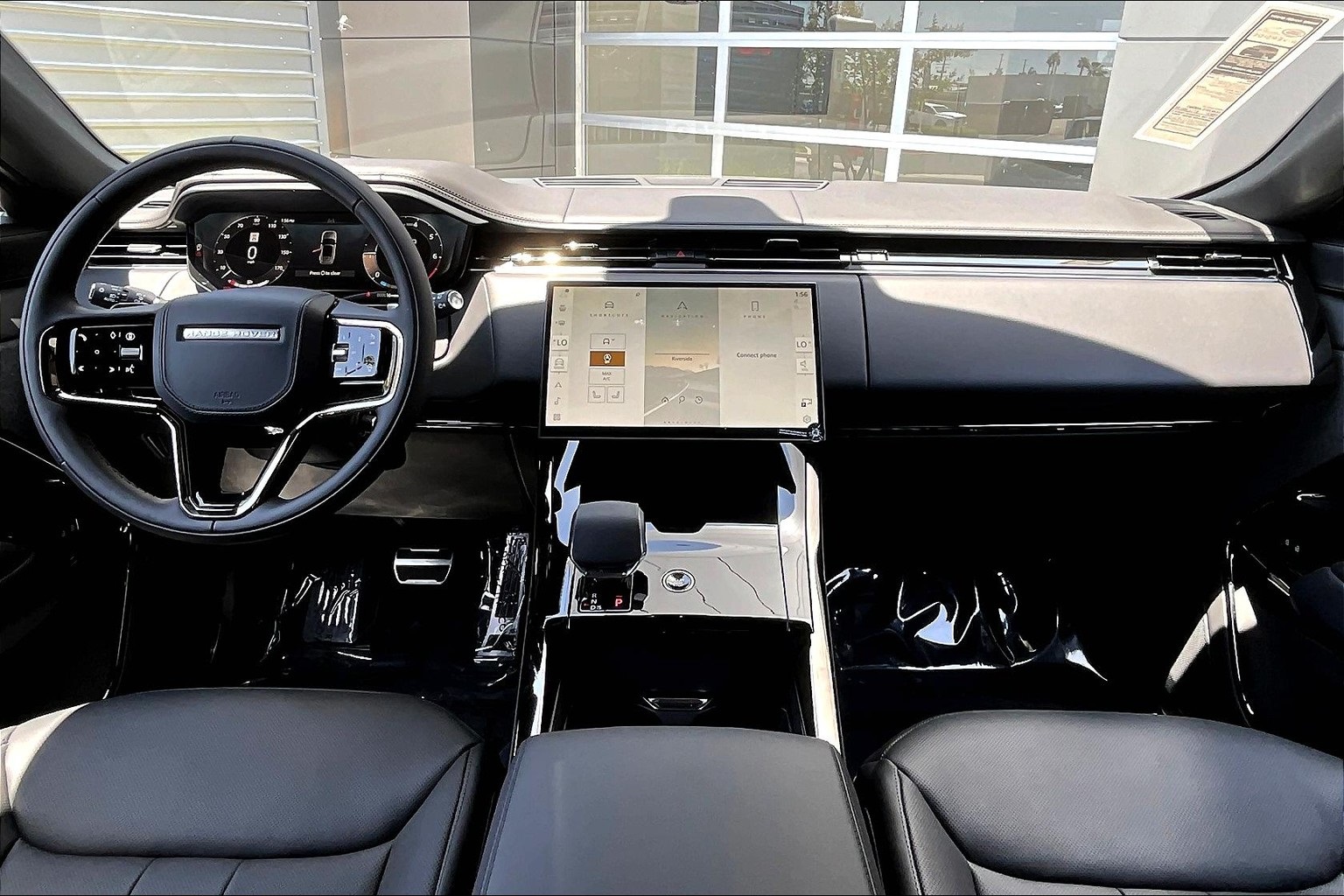 2025 Land Rover Range Rover Sport SE photo 4