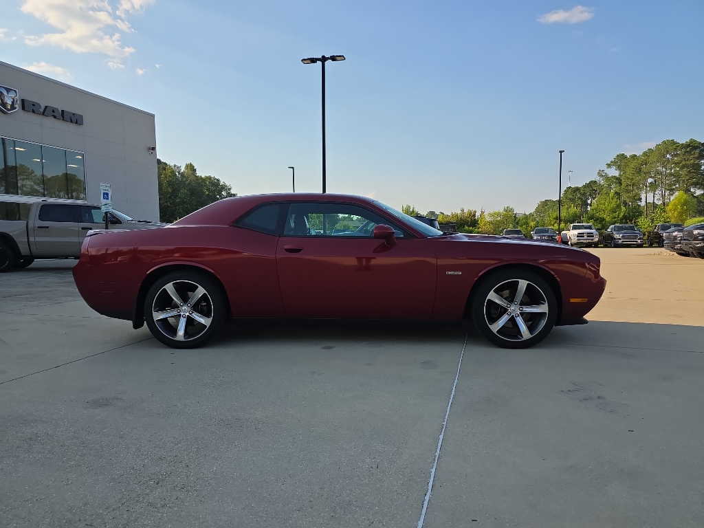 2014 Dodge Challenger R/T photo 10