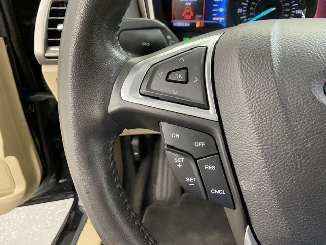 2016 Ford Fusion SE photo 11