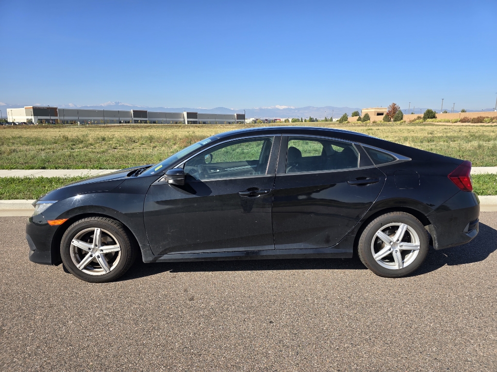 2017 Honda Civic LX photo 2