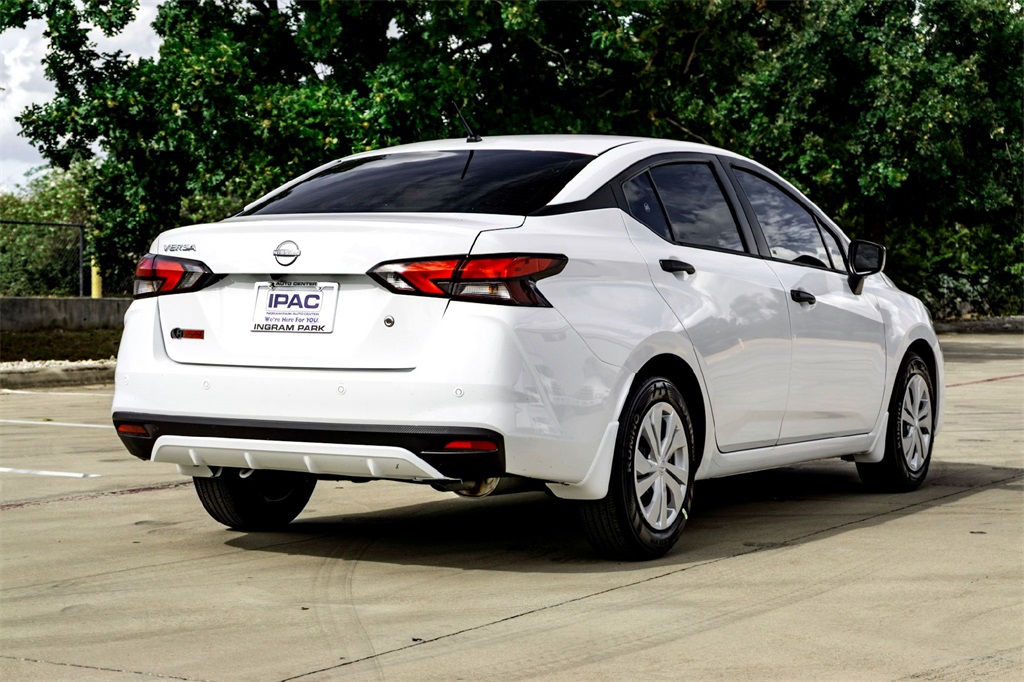 2025 Nissan Versa S photo 4