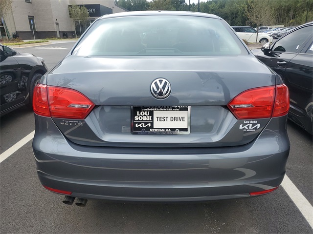 2013 Volkswagen Jetta 2.0 Base photo 3