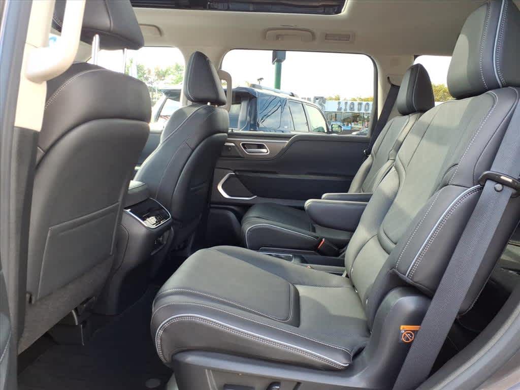 2025 Infiniti QX80 Luxe photo 11