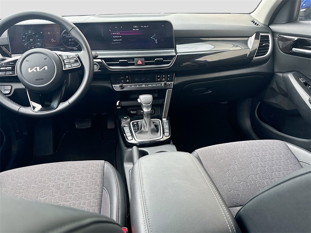 2024 Kia Seltos X-Line photo 25
