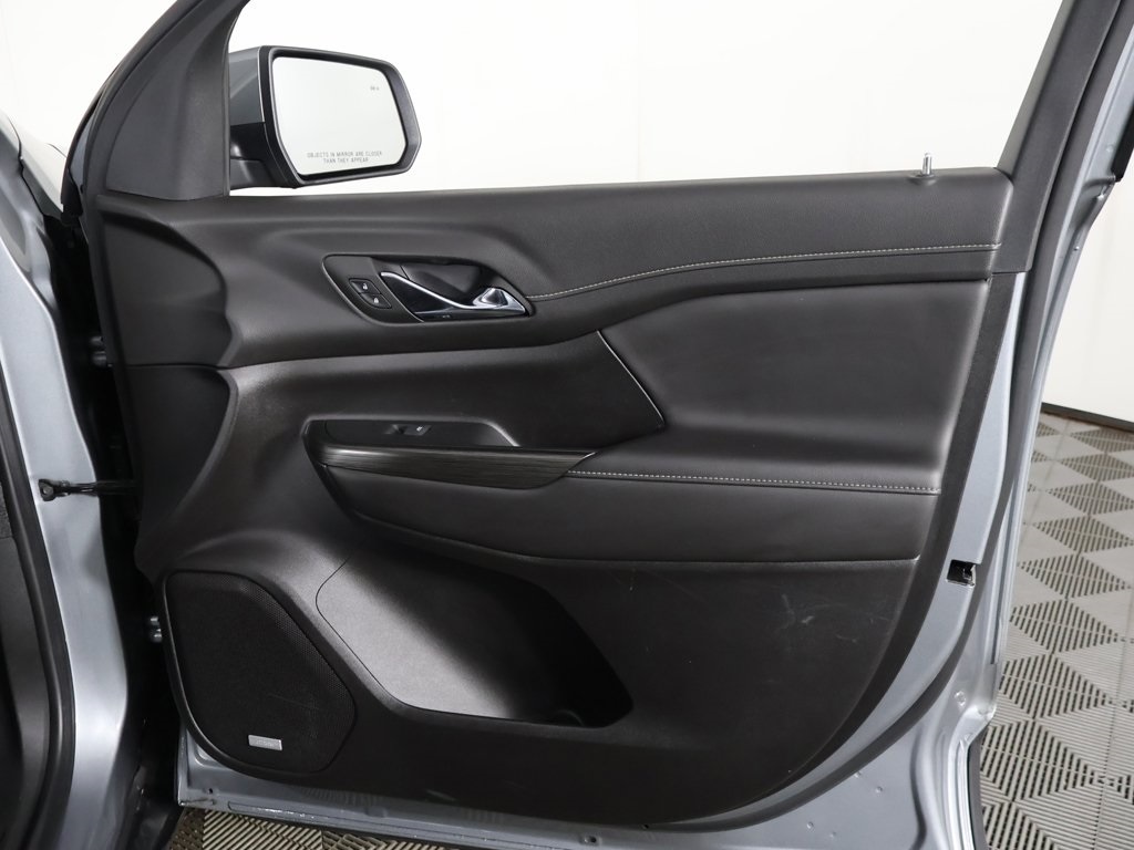 2023 Gmc Acadia SLT photo 25
