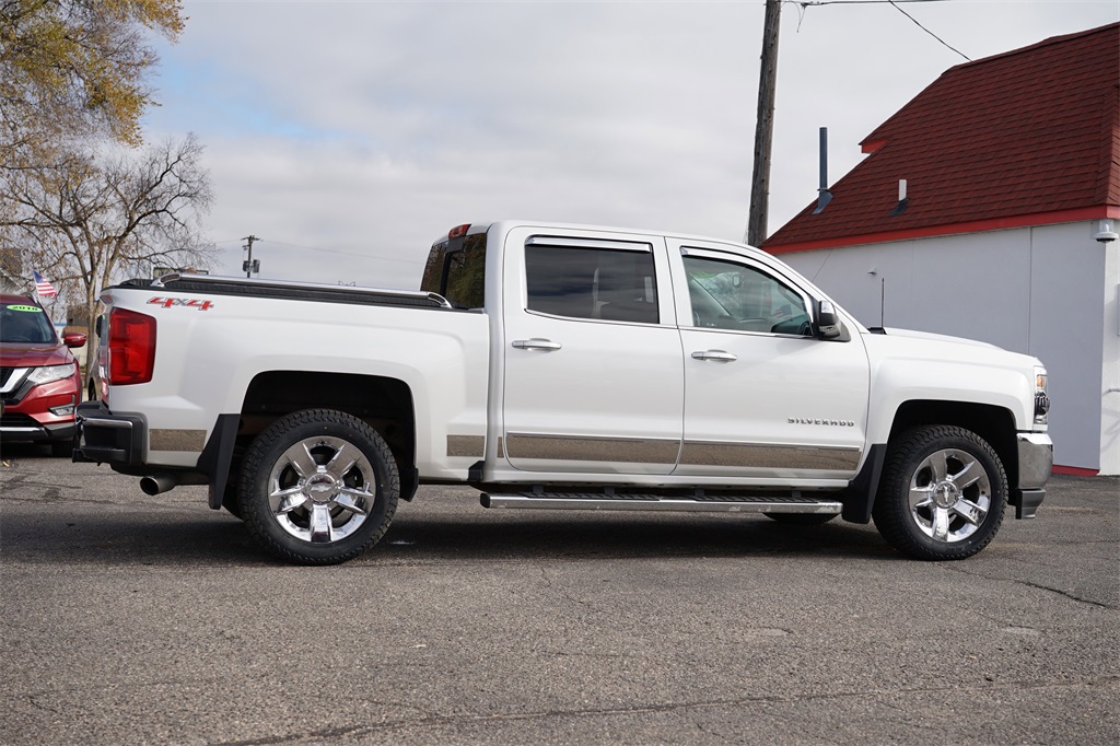 2017 Chevrolet Silverado LTZ photo 2