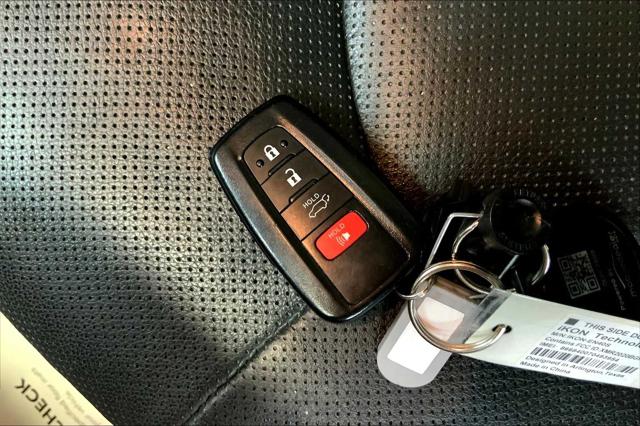 2021 Toyota Highlander Limited photo 14