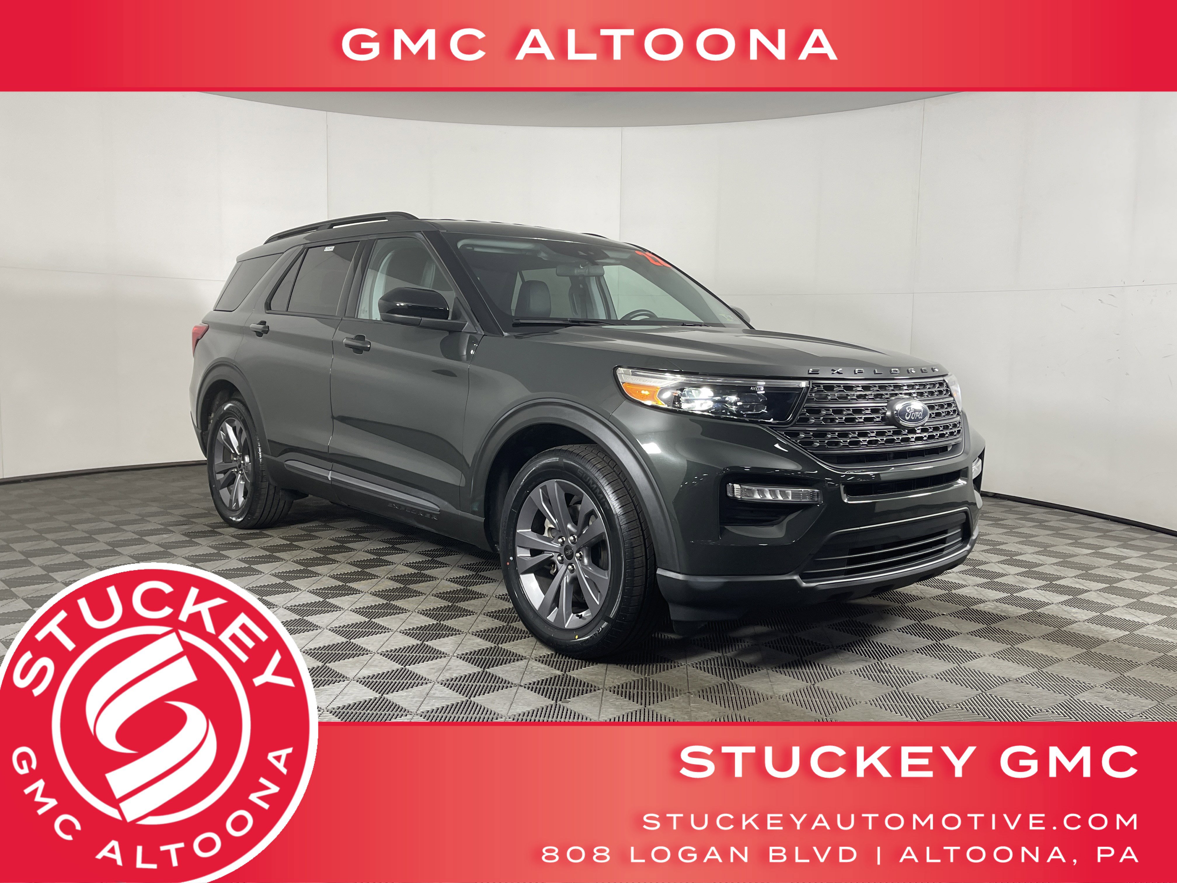 2022 Ford Explorer XLT's photo