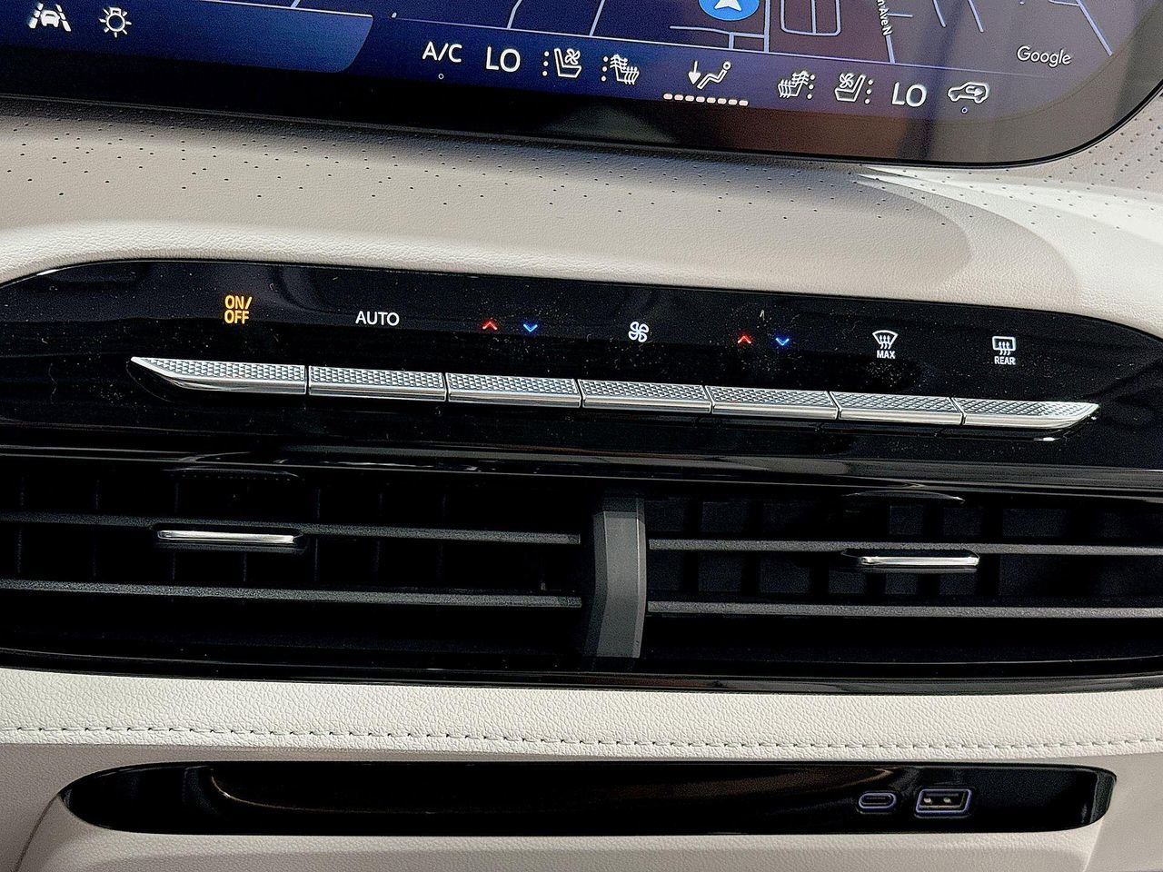 2026 Buick Enclave Avenir photo 16