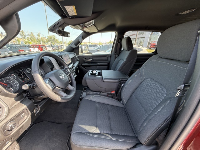 2025 Ram 1500 Tradesman photo 11
