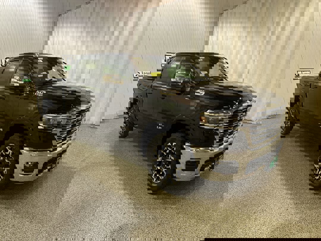 2026 RAM Ram 1500 Pickup Laramie's photo