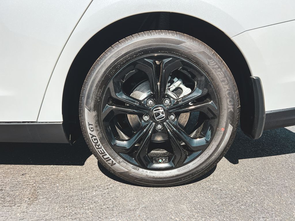 2025 Honda Accord SE photo 4