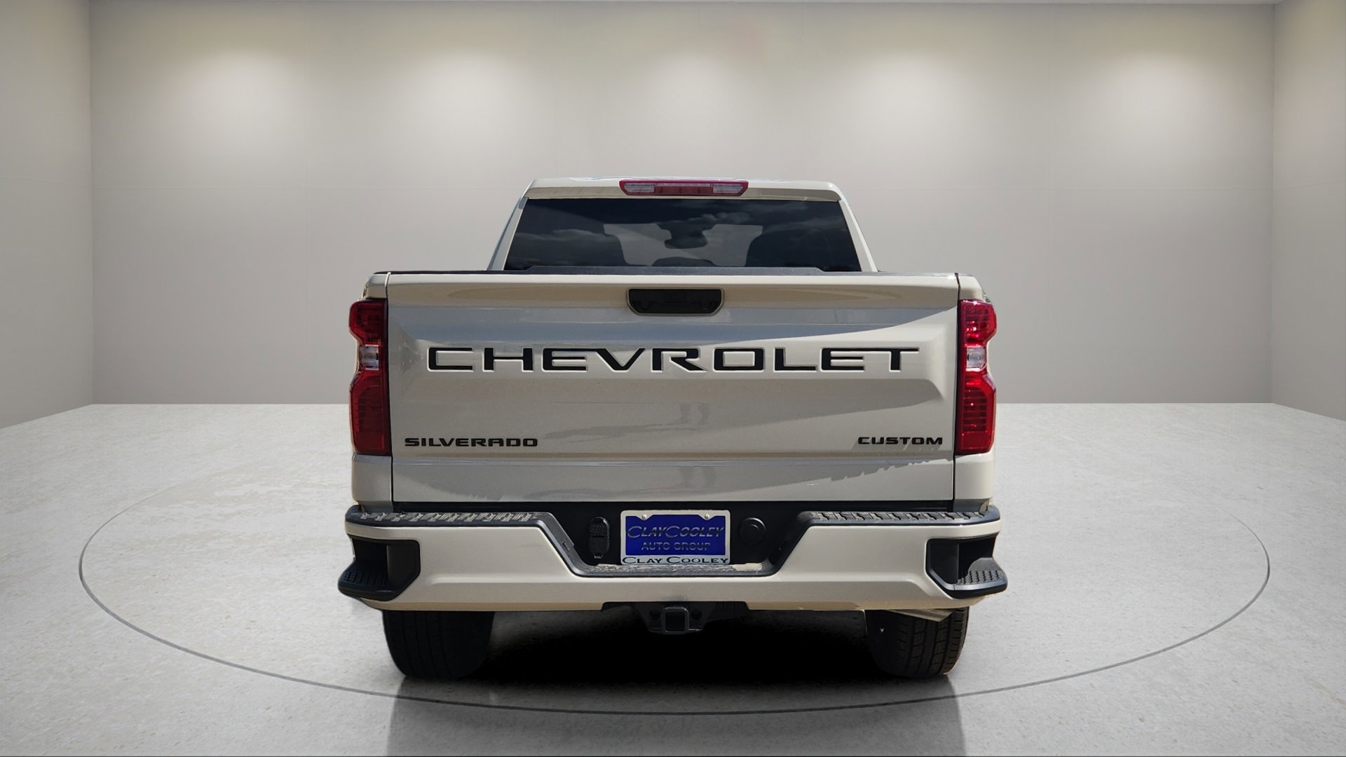2026 Chevrolet Silverado 1500 Custom photo 4