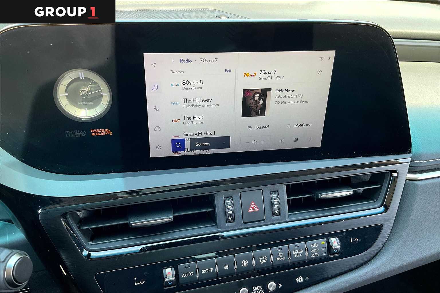 2023 Lexus ES 350 photo 31
