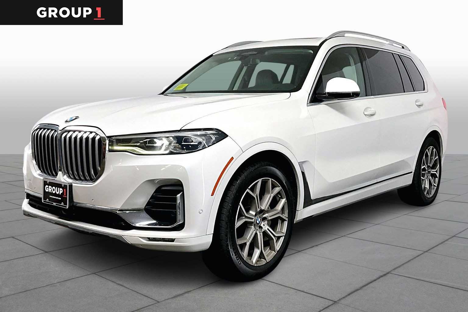 2020 BMW X7 40i's photo