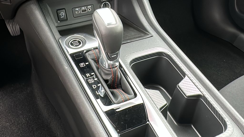 2025 Nissan Sentra SR photo 19