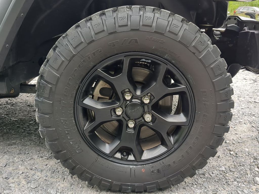 2021 Jeep Wrangler Willys Sport photo 10