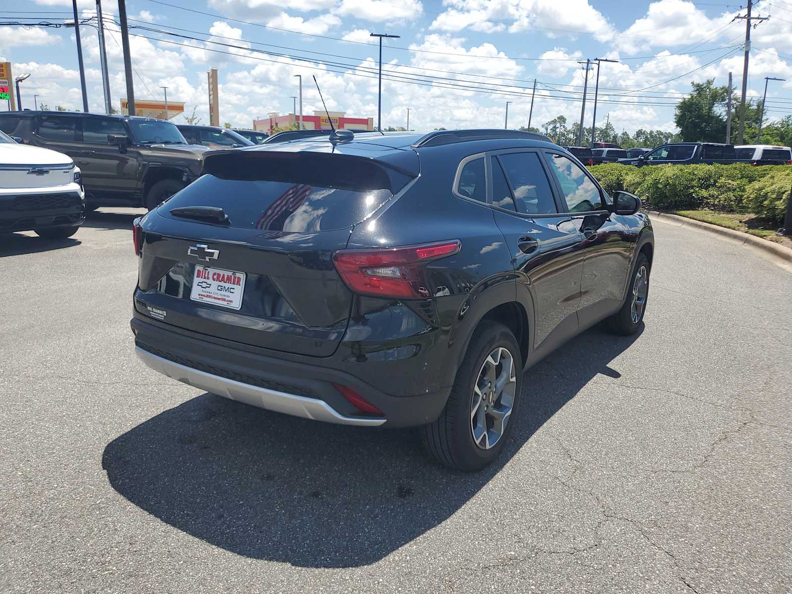 2024 Chevrolet Trax LT photo 4
