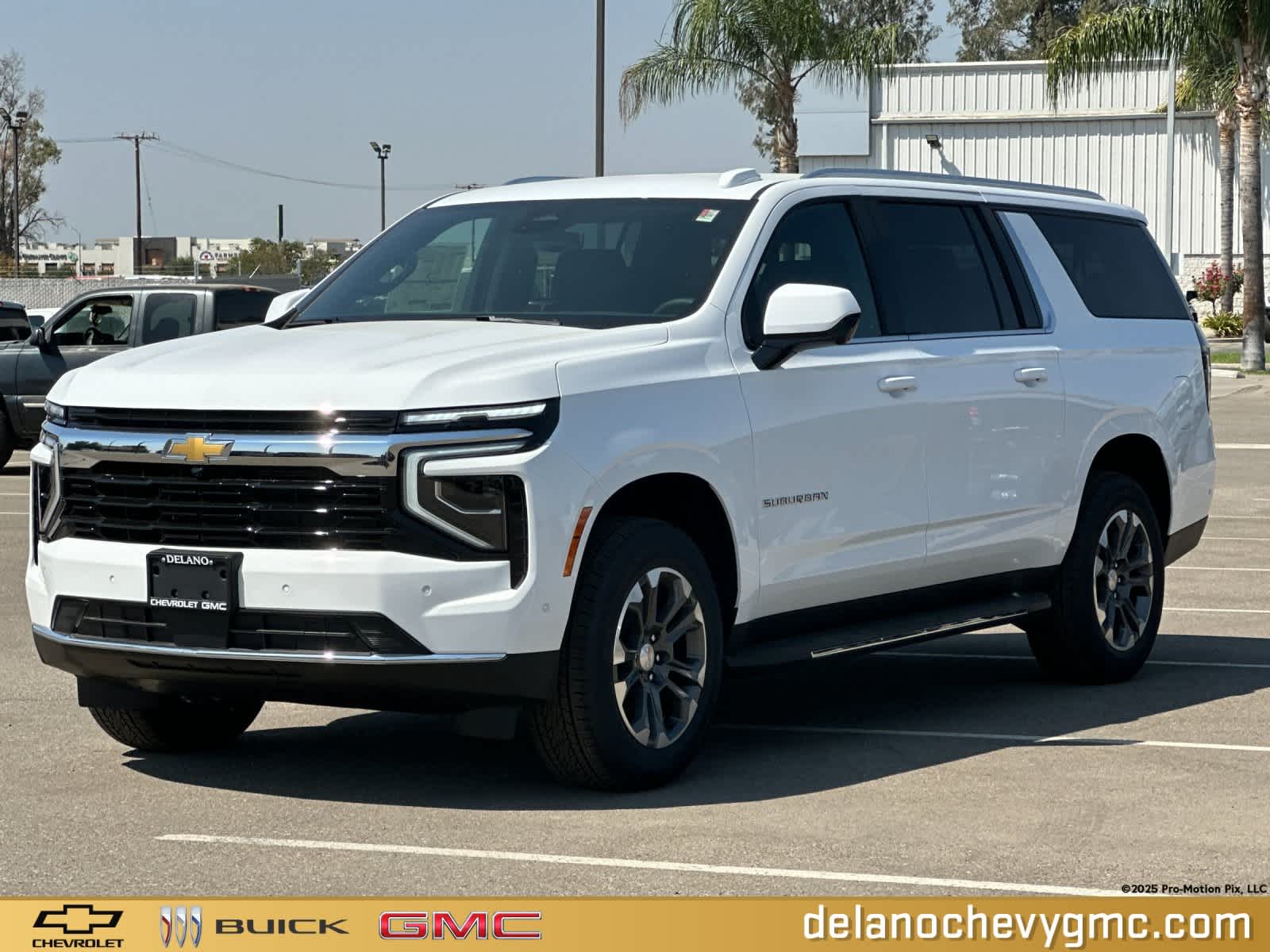 2025 Chevrolet Suburban LS's photo
