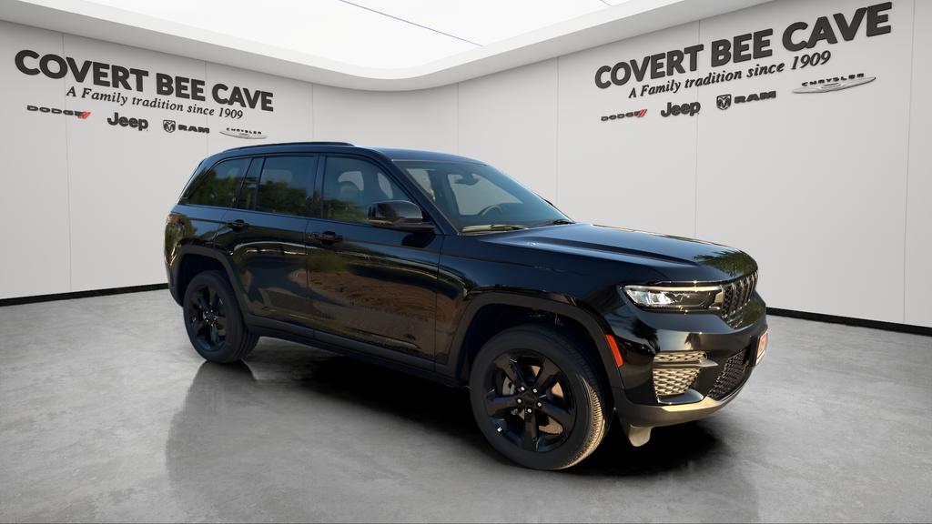 2025 Jeep Grand Cherokee Altitude's photo