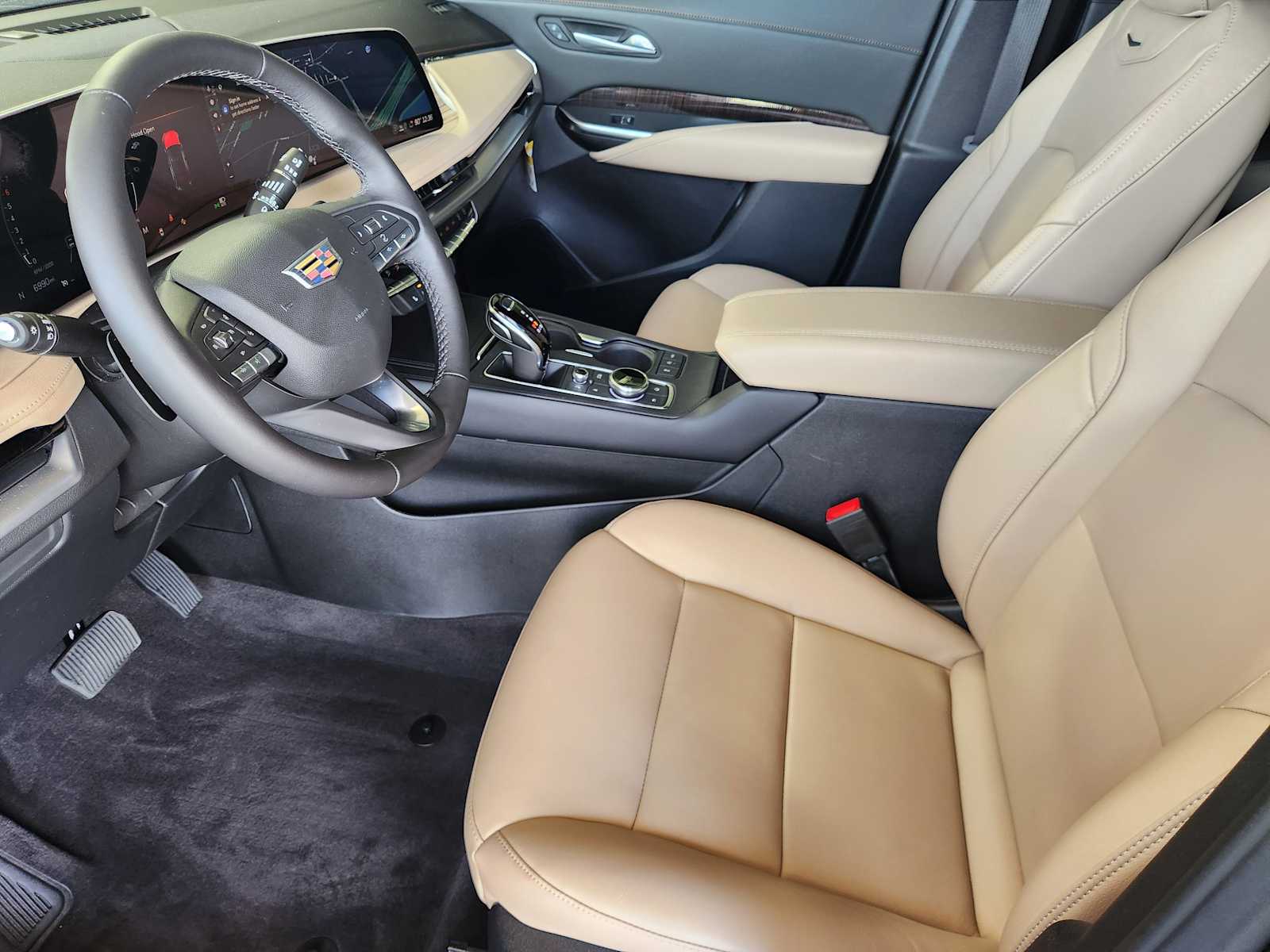 2025 Cadillac XT4 Premium Luxury photo 8