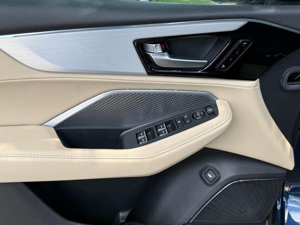 Used 2025 Canyon River Blue Metallic Acura Base image 32