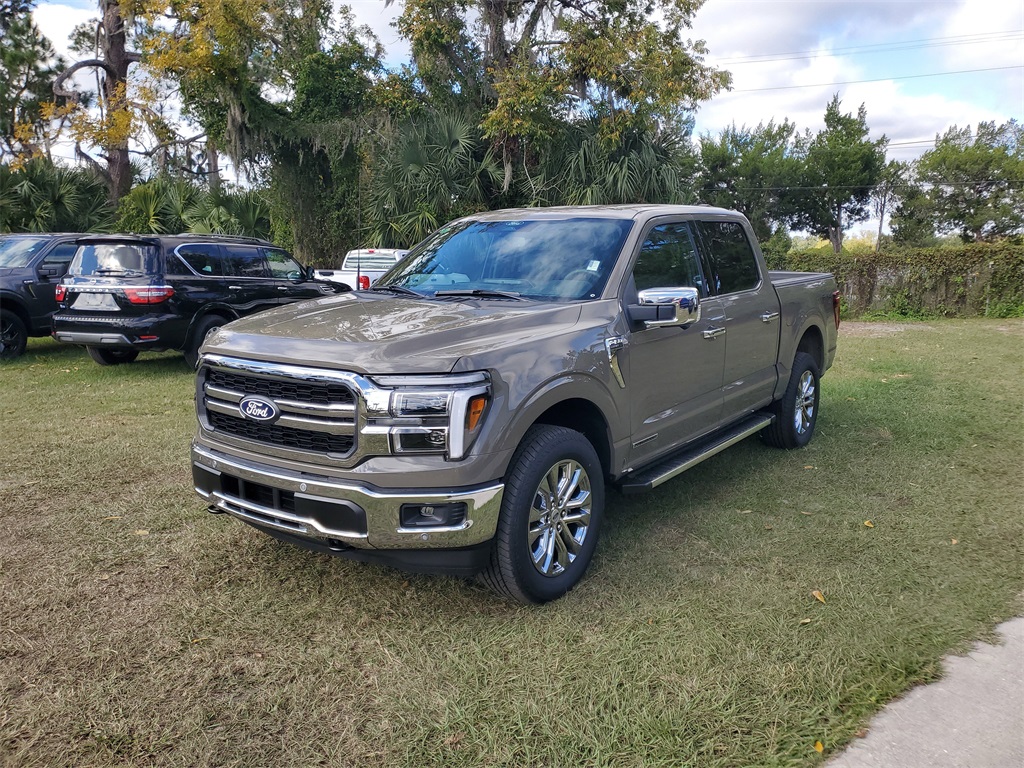 2025 Ford F-150 Lariat photo 4