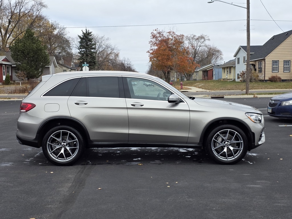 2020 Mercedes-Benz GLC GLC300's photo