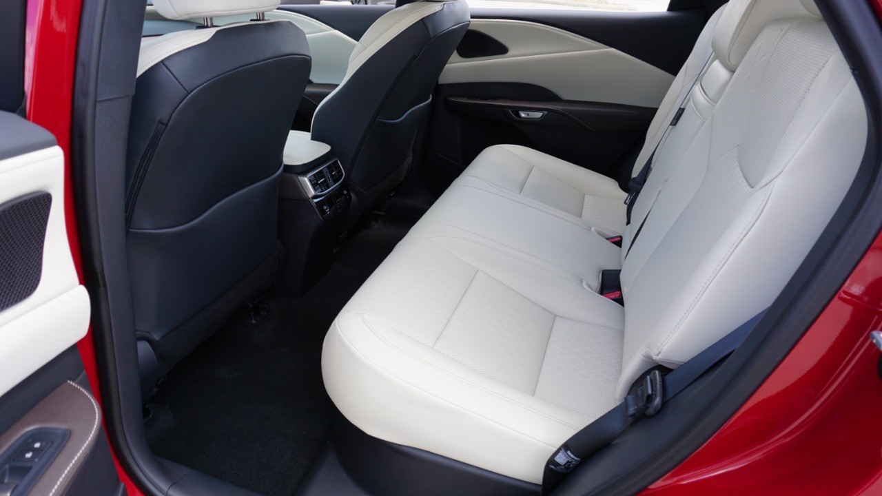 2024 Lexus RX 350 Premium photo 27