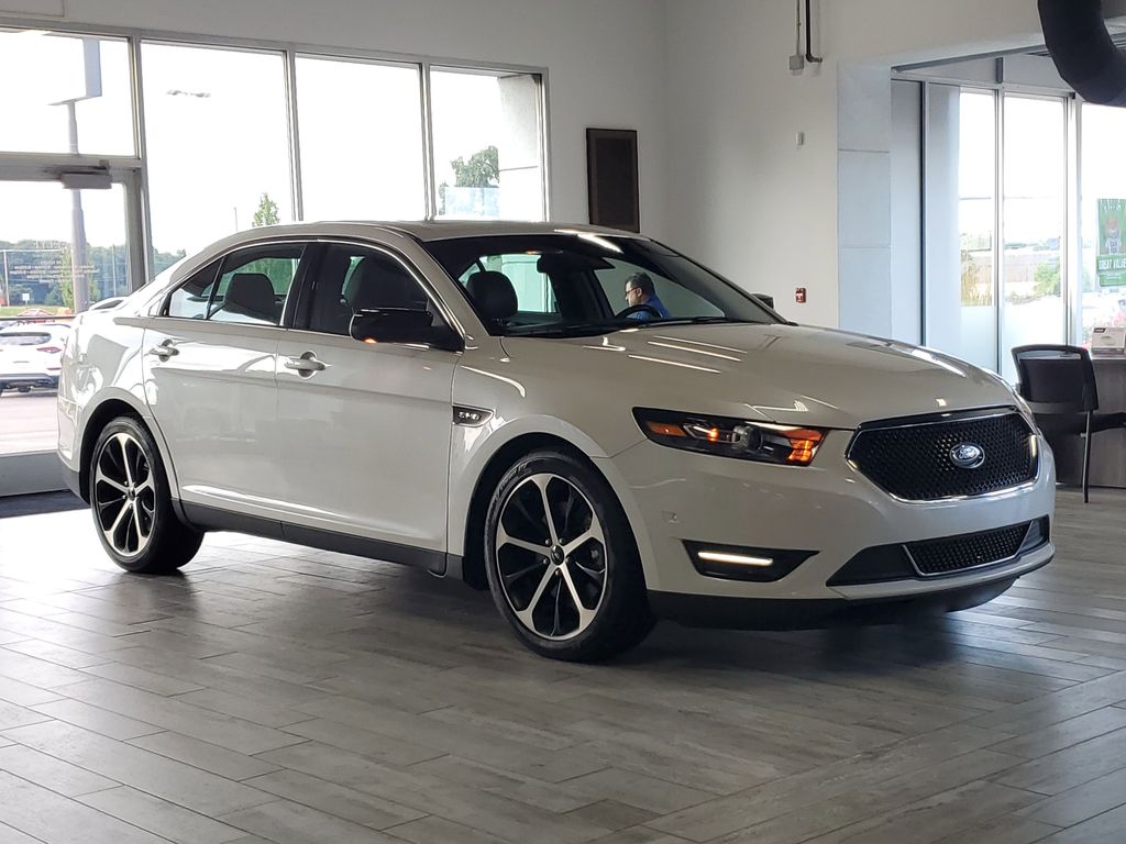 2016 Ford Taurus