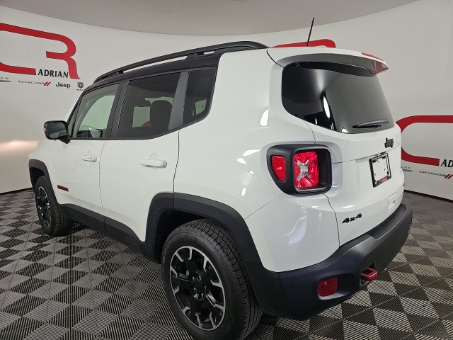 2023 Jeep Renegade Trailhawk photo 5