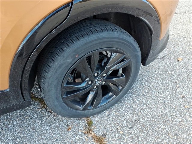 2024 Buick Encore GX Sport Touring photo 2