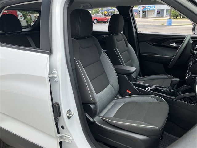 2023 Chevrolet Trailblazer LT photo 16