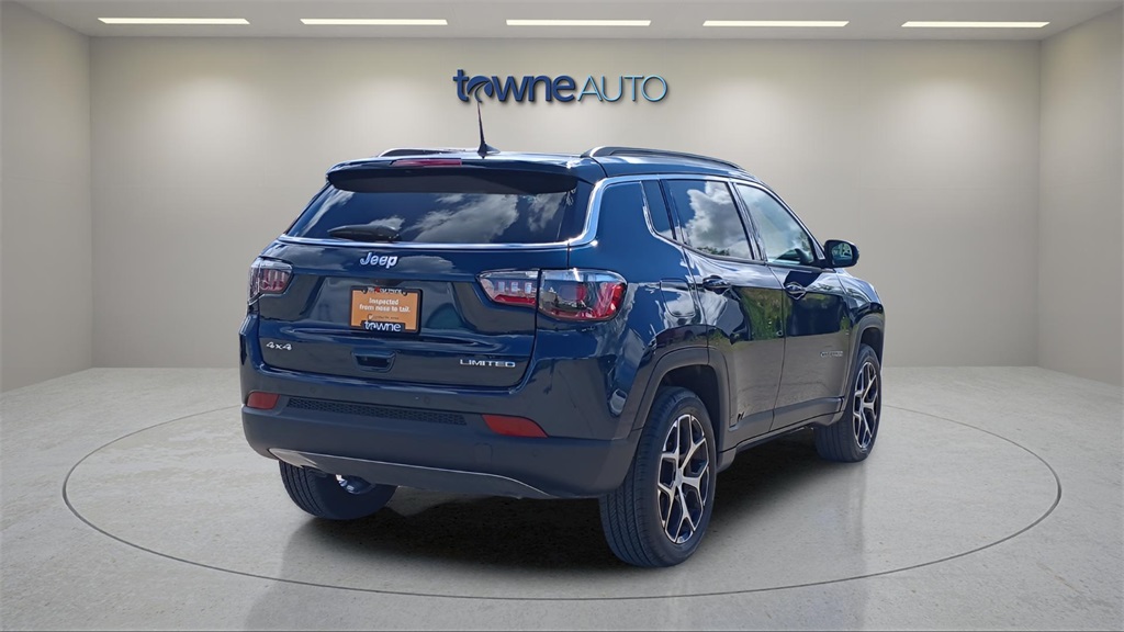 2024 Jeep Compass Limited photo 5