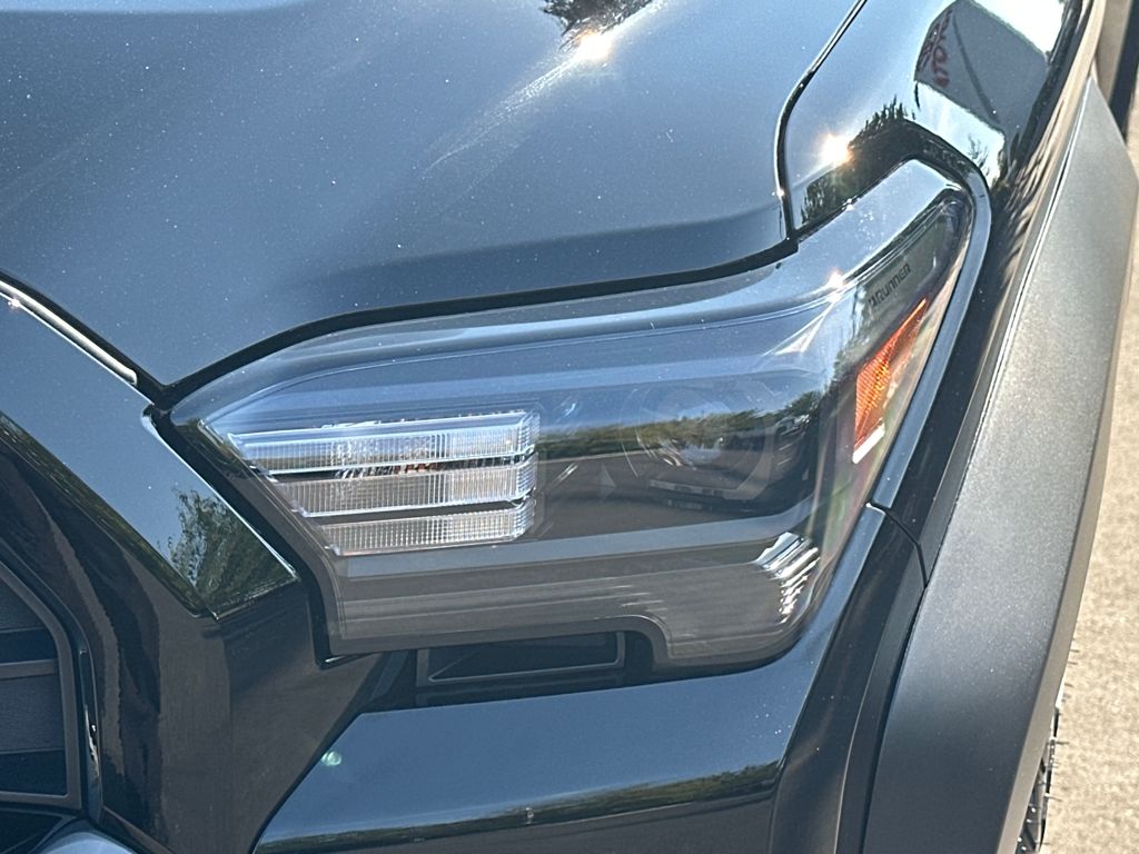 2025 Toyota 4Runner TRD Off-Road Premium photo 6