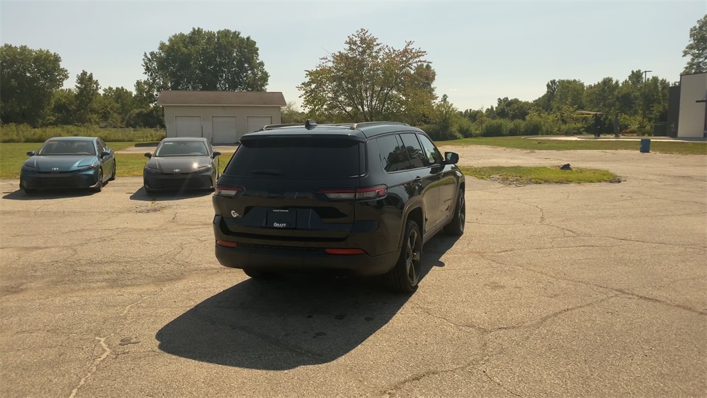 2023 Jeep Grand Cherokee Altitude photo 8
