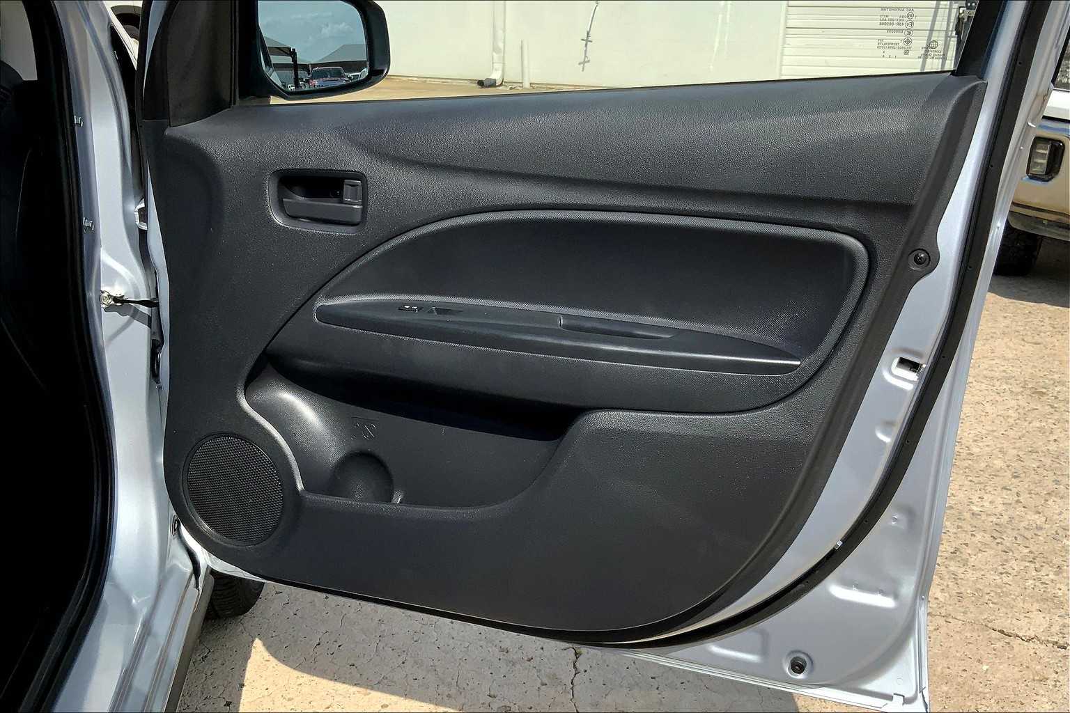 2024 Mitsubishi Mirage G4 LE photo 22
