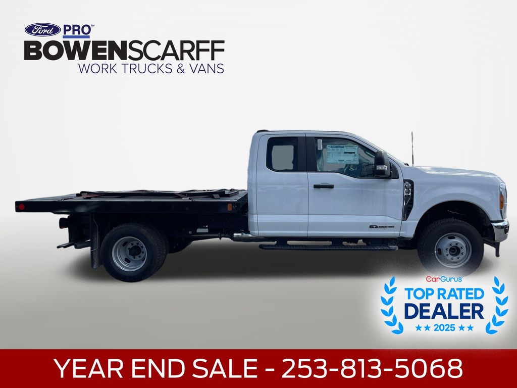 2023 Ford F-350 Super Duty Chassis Cab XL's photo