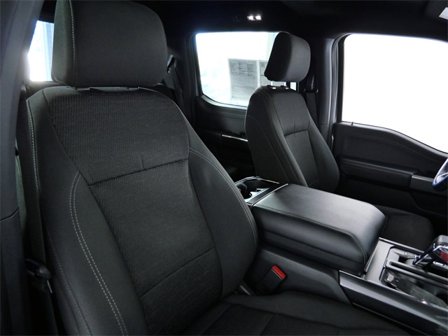 2023 Ford F-150 XLT photo 13