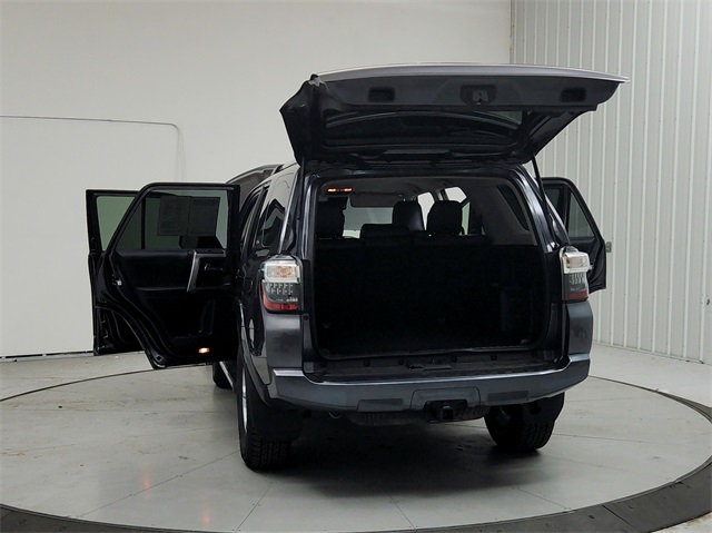 2020 Toyota 4Runner SR5 photo 13
