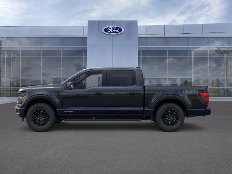 2025 Ford F-150 XLT photo 2