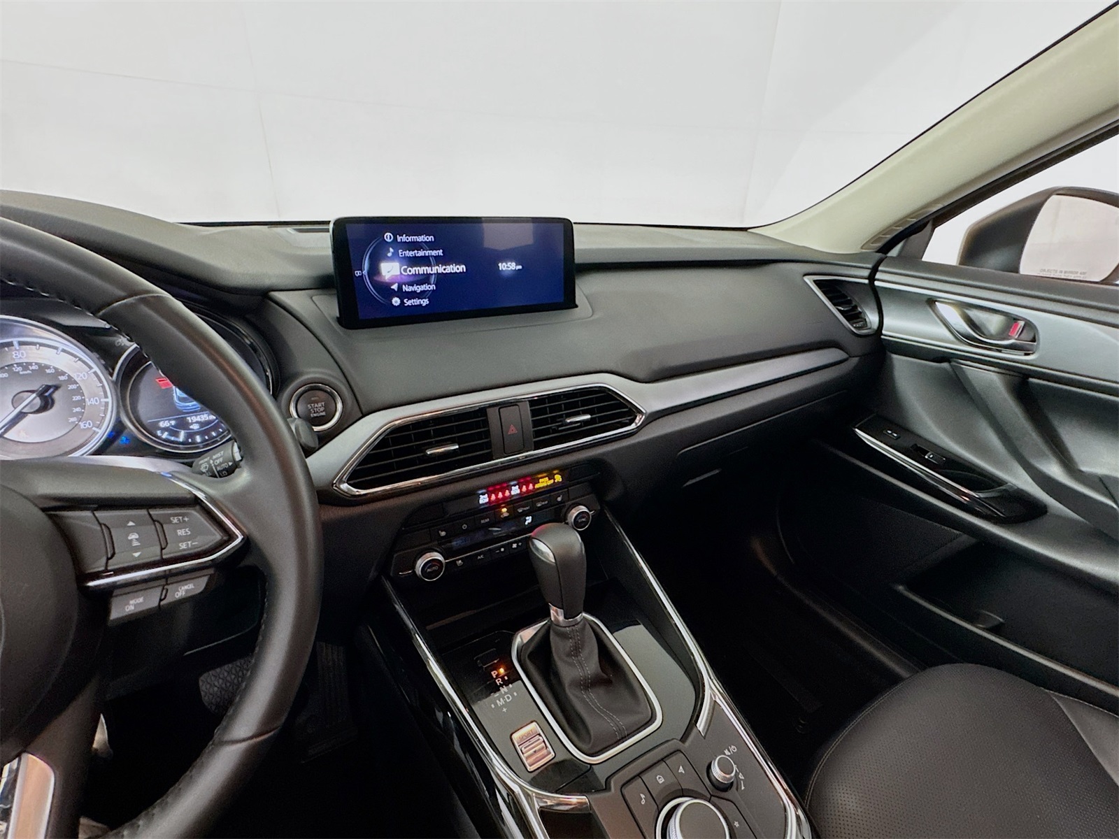 2023 Mazda CX-9 Touring photo 13