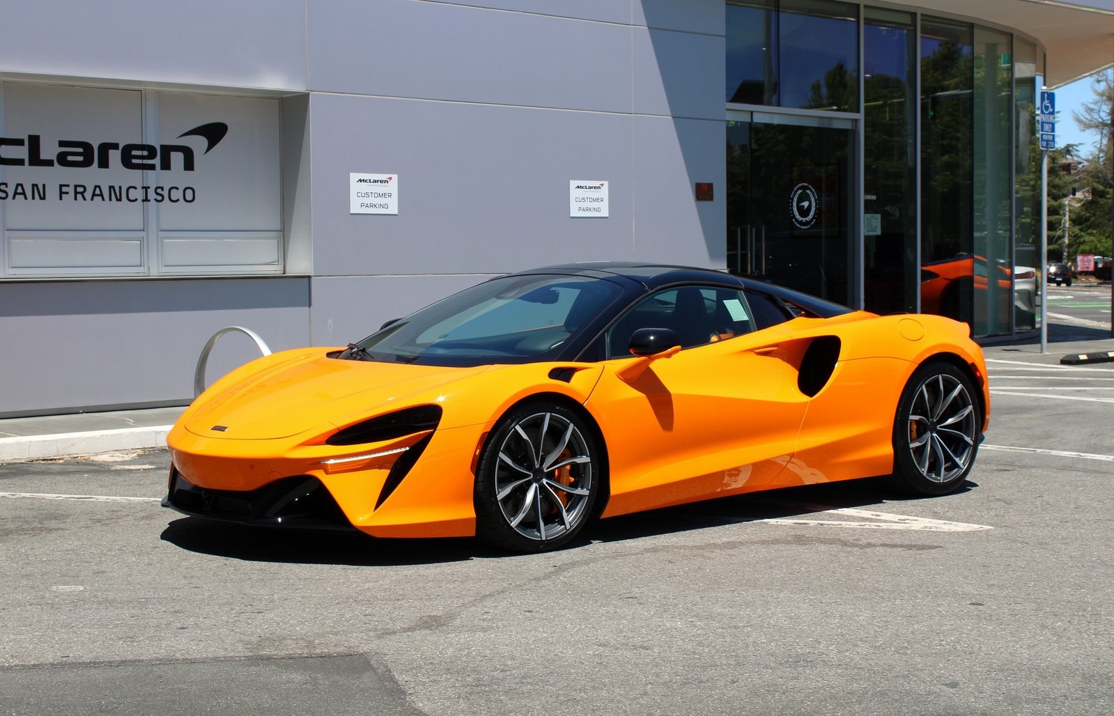 2025 Mclaren ARTURA Spider photo 35