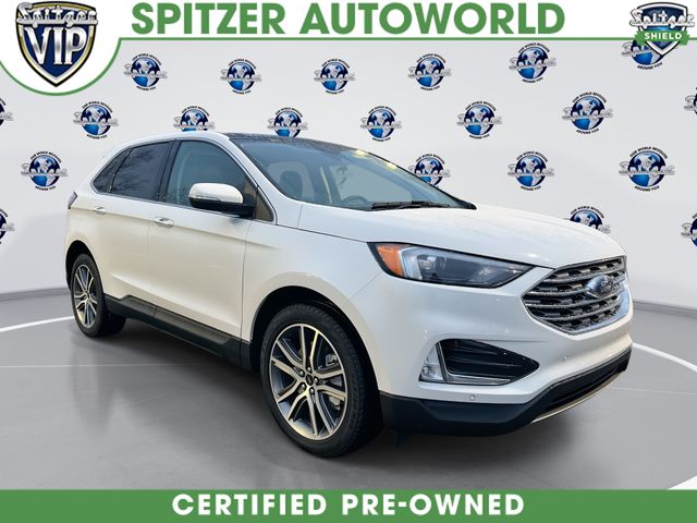 2024 Ford Edge Titanium's photo