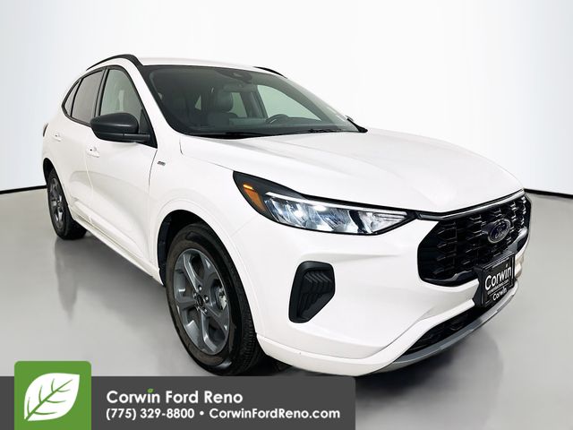 2024 Ford Escape ST-Line's photo