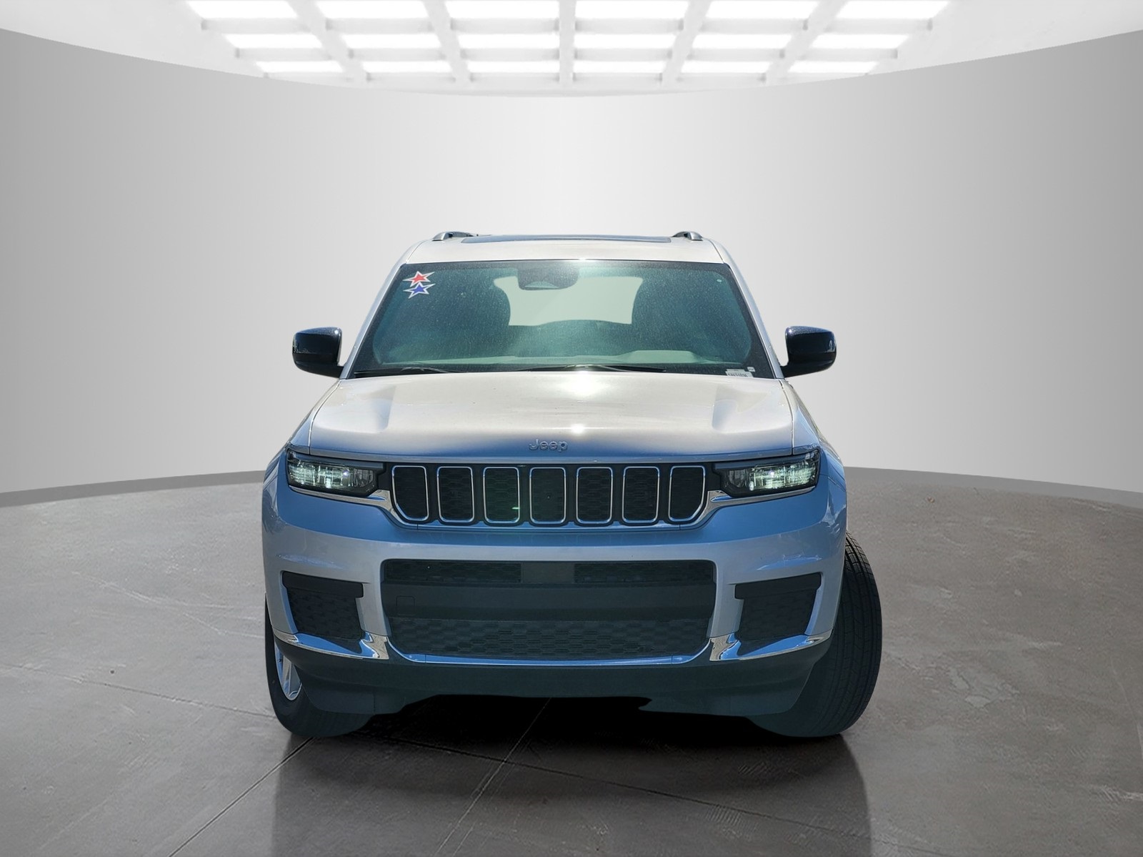 2025 Jeep Grand Cherokee Laredo X photo 2