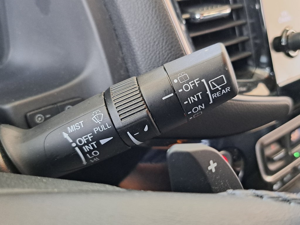 2021 Honda Pilot Touring photo 9